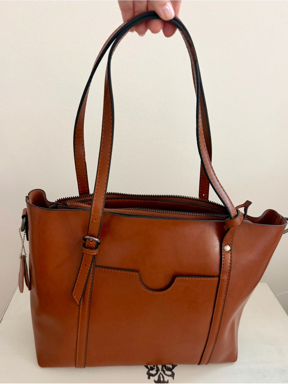 Women's Shoulder Tote Bag in Cognac Brown